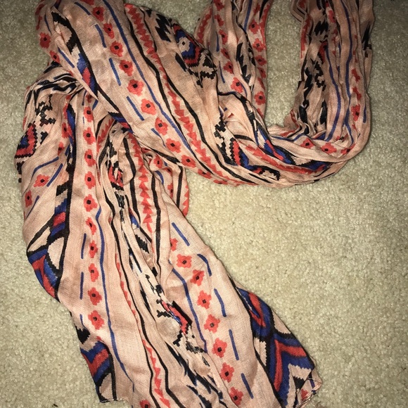 Scarfs! - Picture 3 of 7